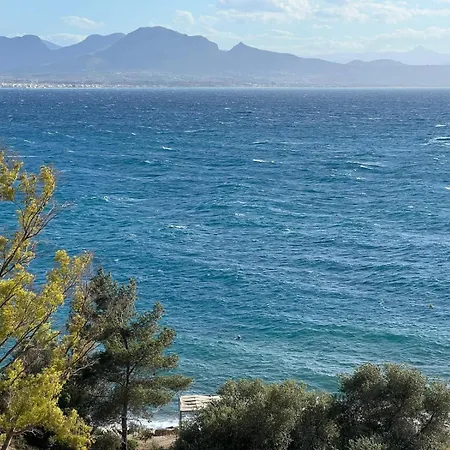 Atlas Apartment With Private Beach And Seaview Blue Loutráki Extérieur photo