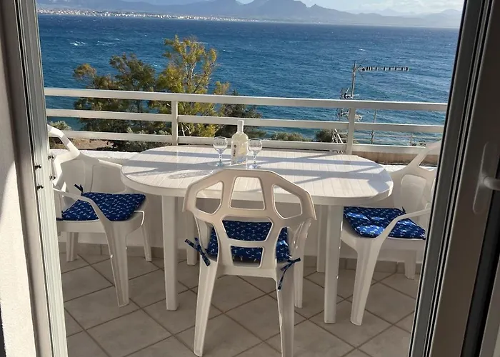 Atlas Apartment With Private Beach And Seaview Blue