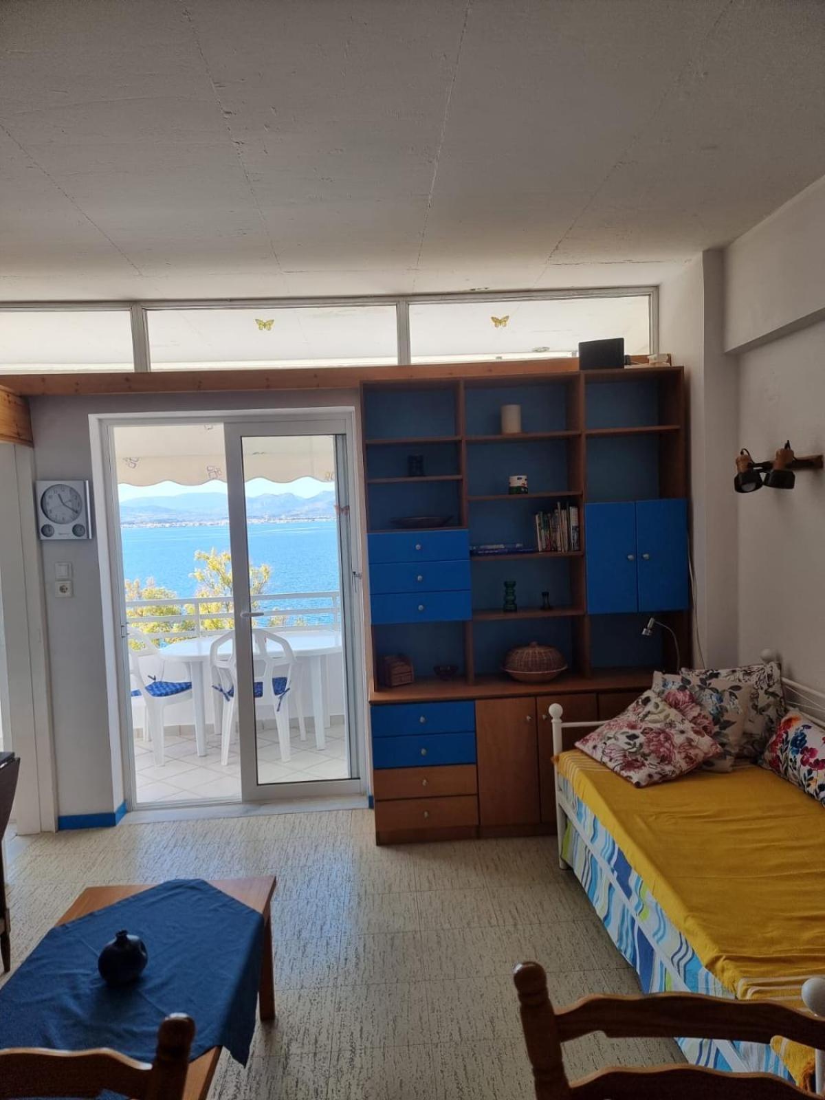 Apartment Atlas With Private And Seaview Blue